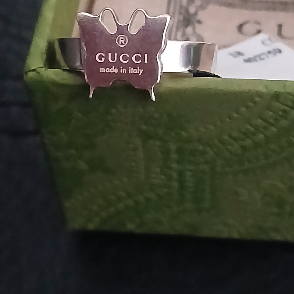 Authentic Gucci ring butterfly bag box Italy signature